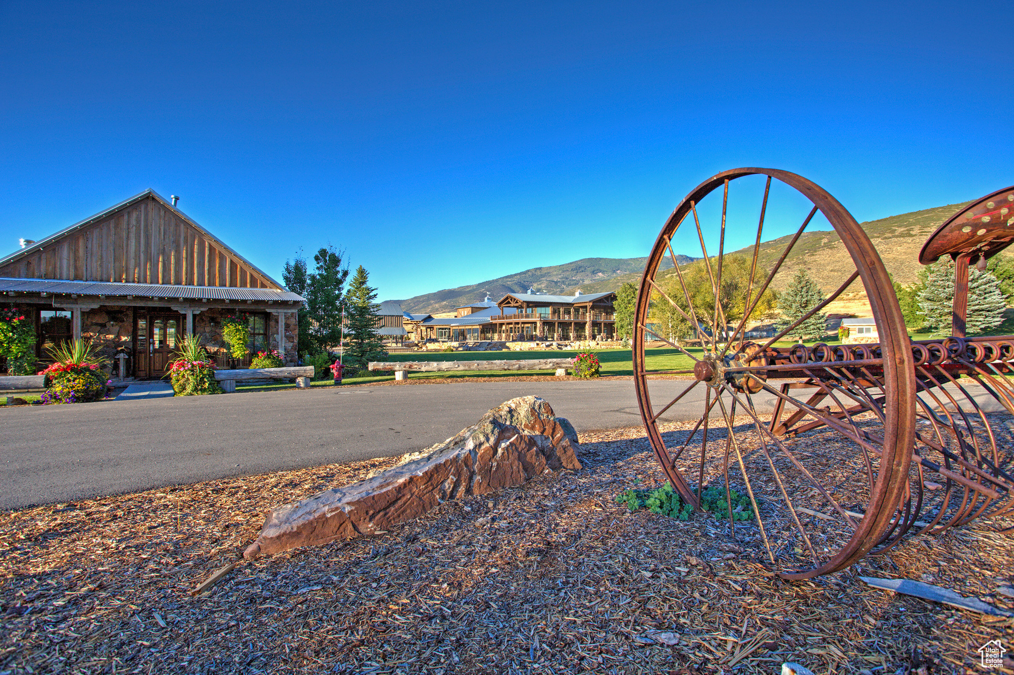HIGH STAR RANCH - Residential