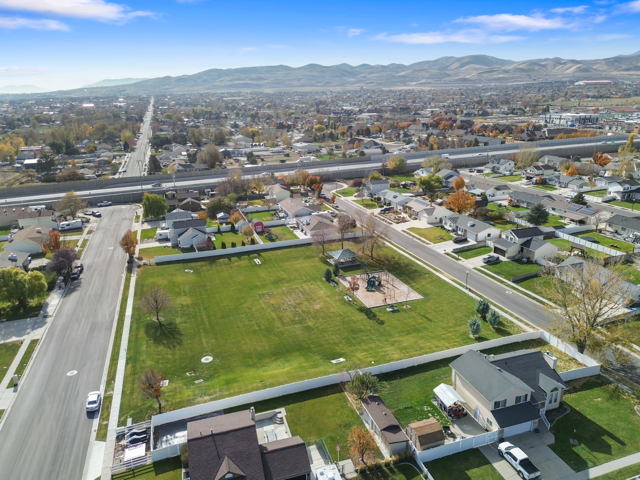 HOMESTEAD ES - Residential