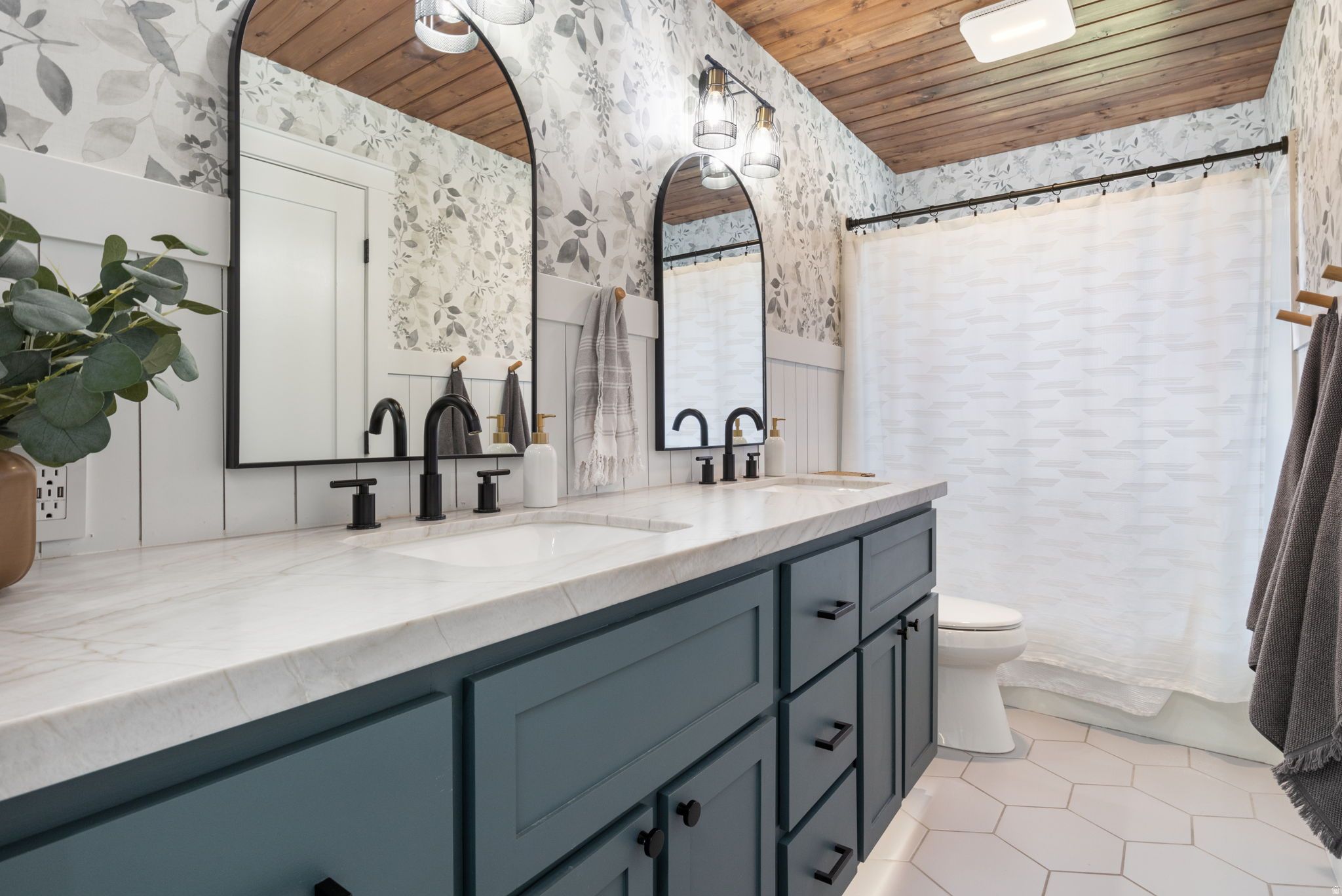 HOMESTEAD ES - Residential