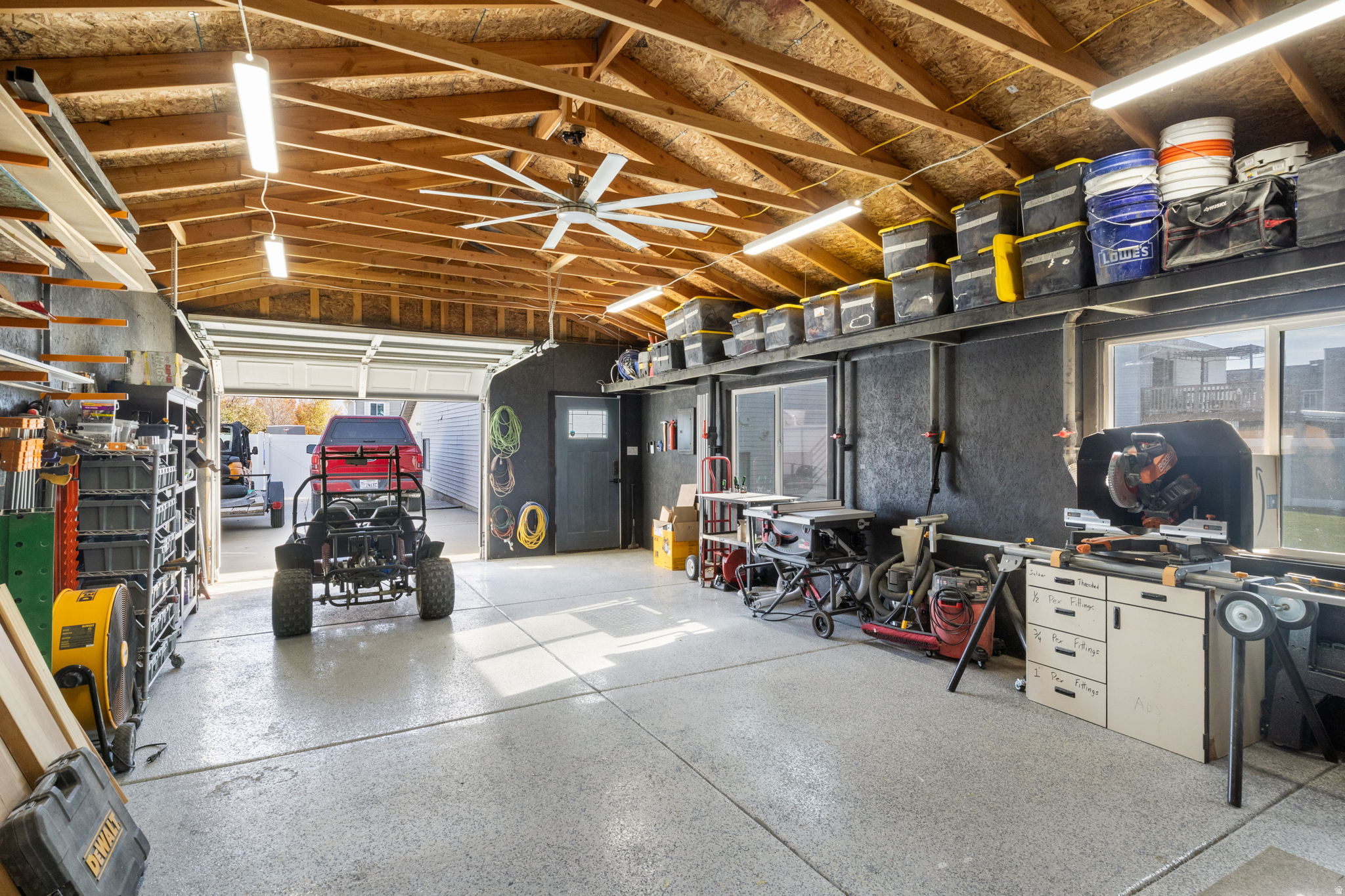 HOMESTEAD ES - Residential