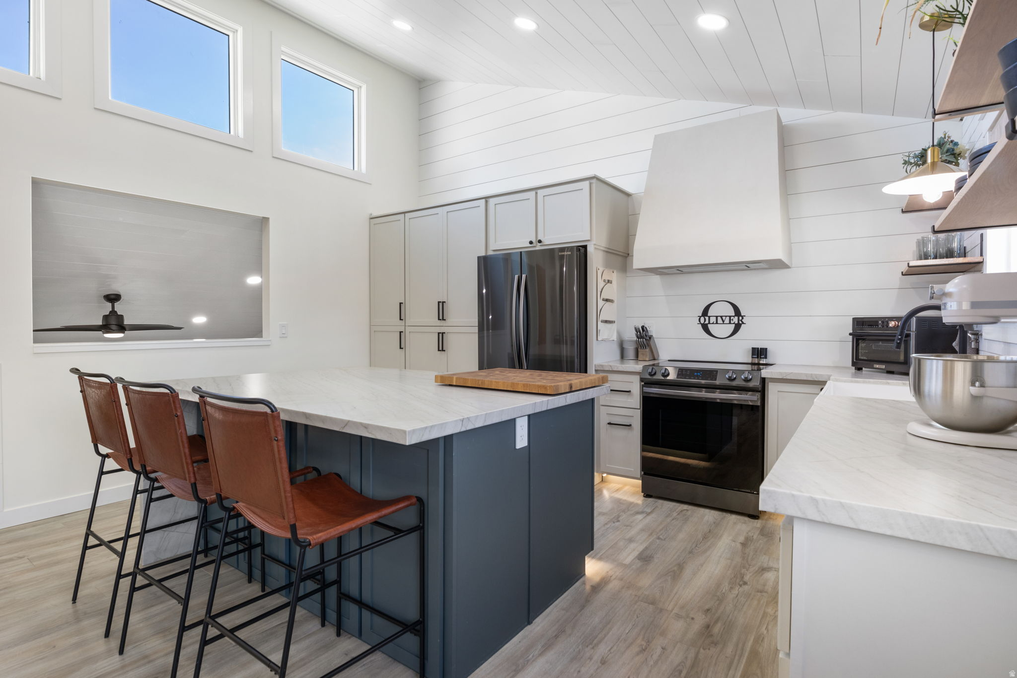 HOMESTEAD ES - Residential