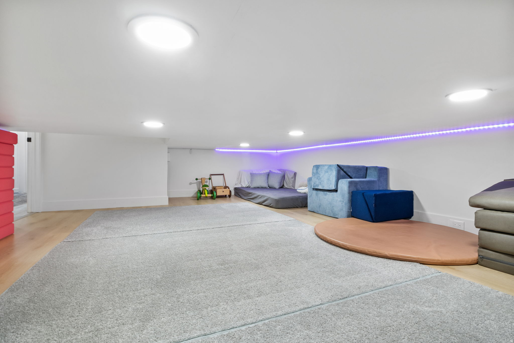 HOMESTEAD ES - Residential