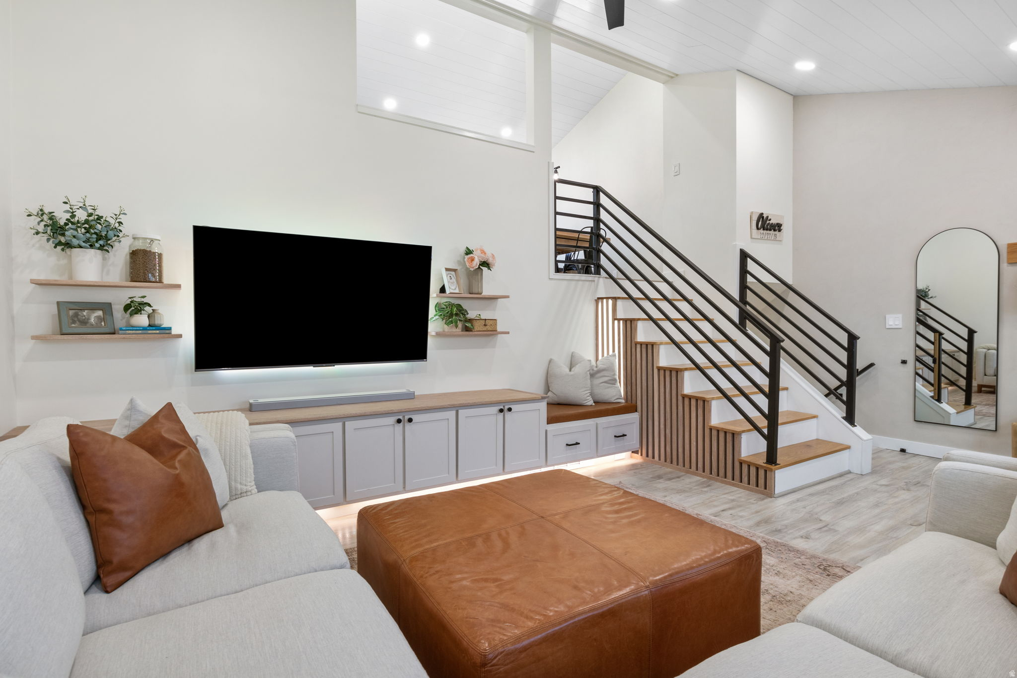 HOMESTEAD ES - Residential