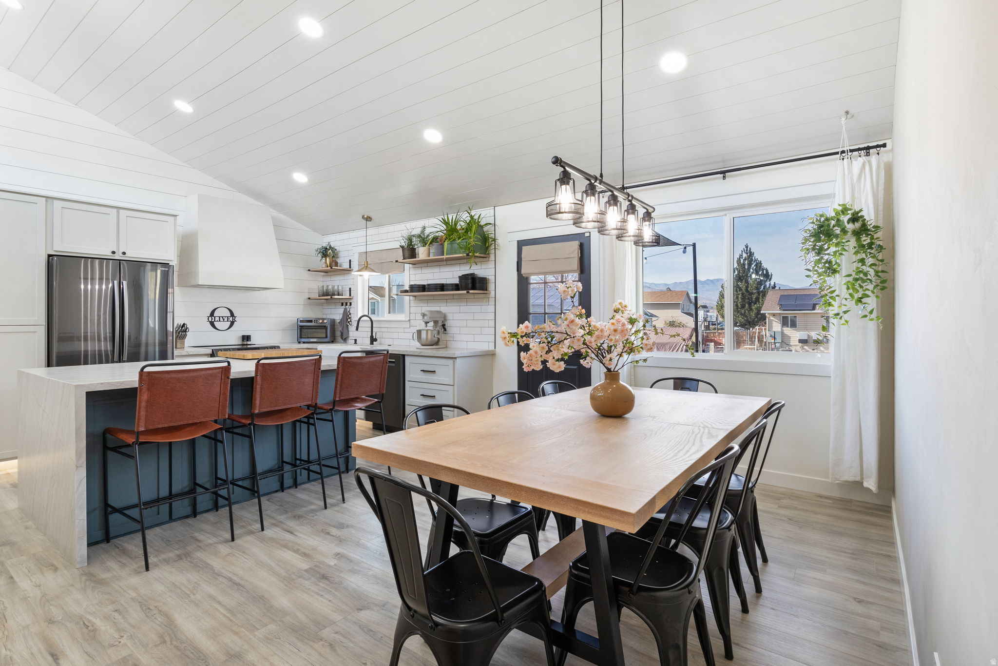 HOMESTEAD ES - Residential