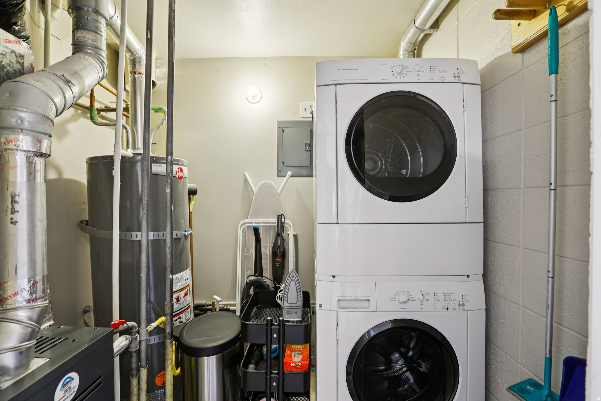 SNOW COUNTRY - Residential