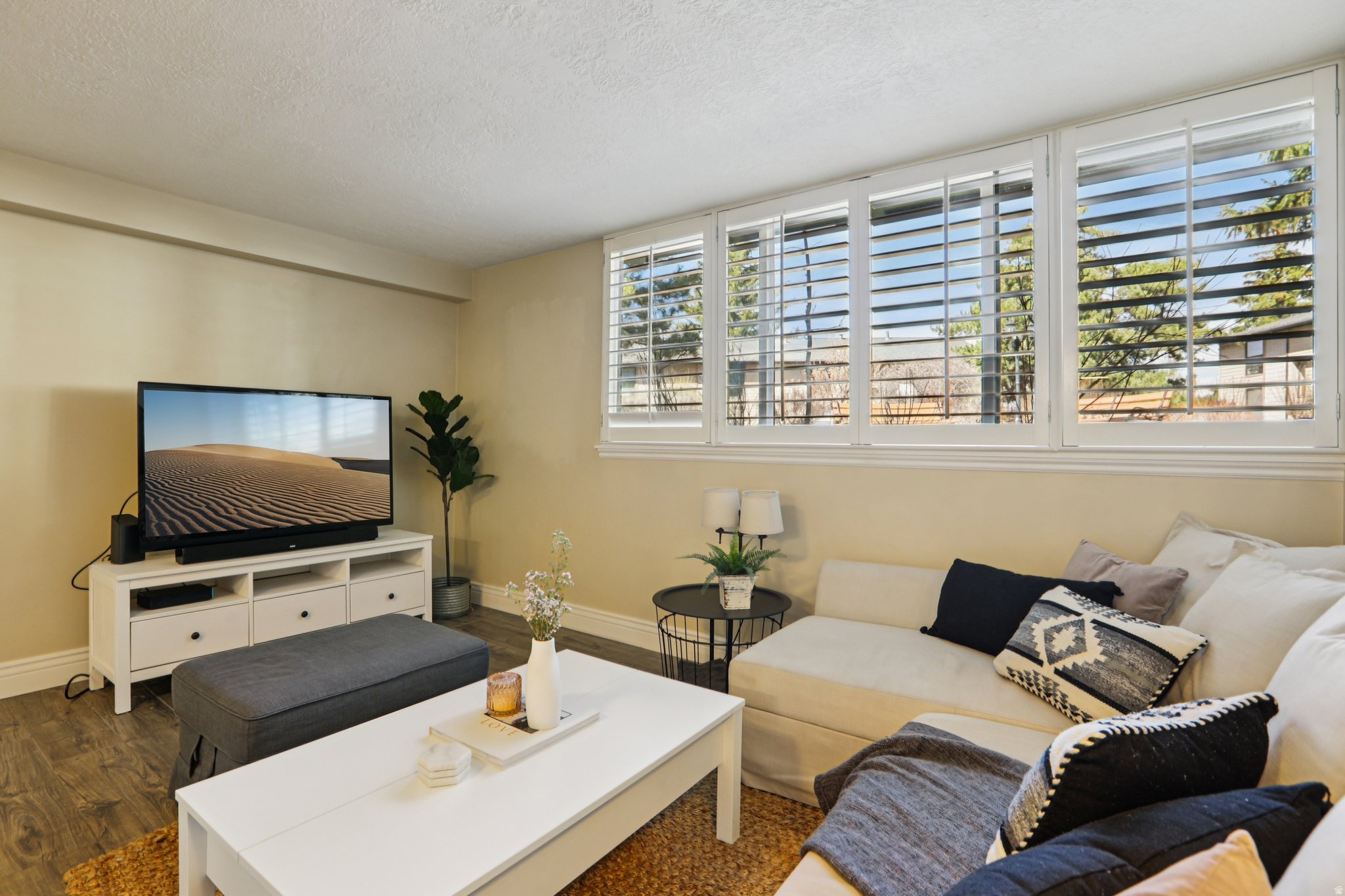 SNOW COUNTRY - Residential