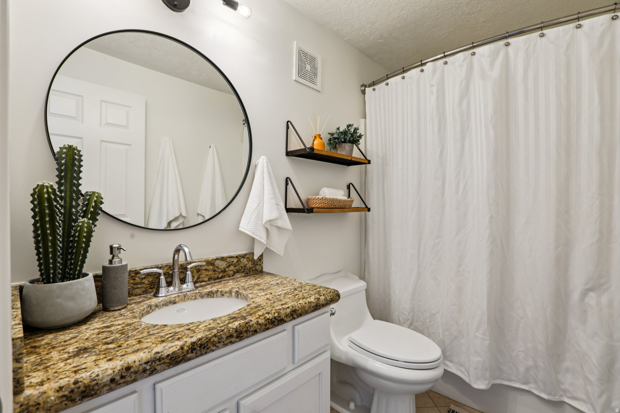 SNOW COUNTRY - Residential