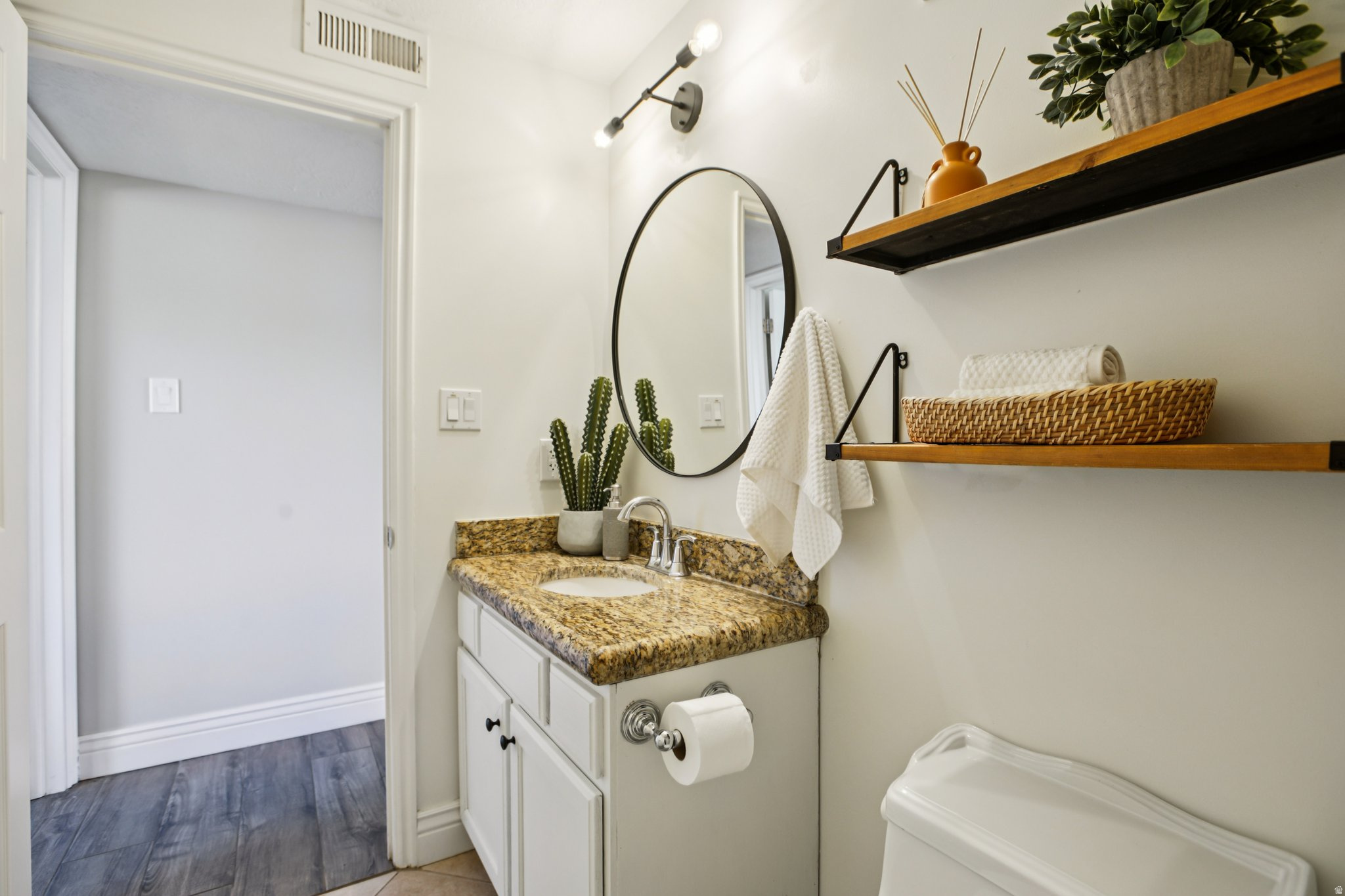 SNOW COUNTRY - Residential