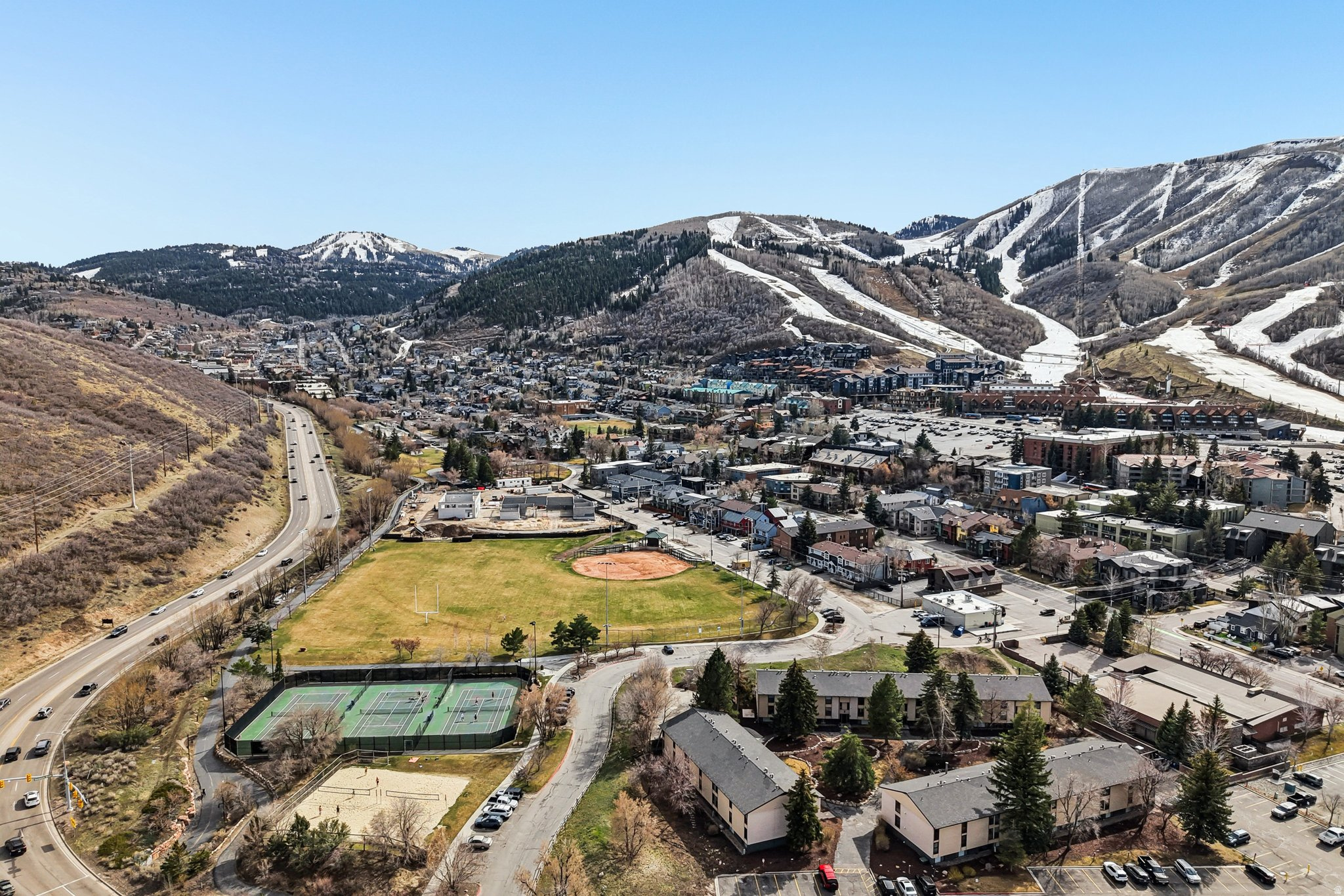 SNOW COUNTRY - Residential