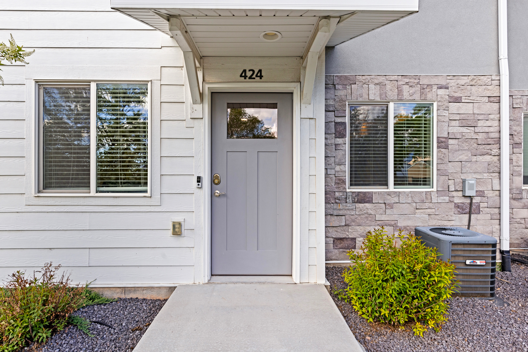 SUNRISE POINT - Residential