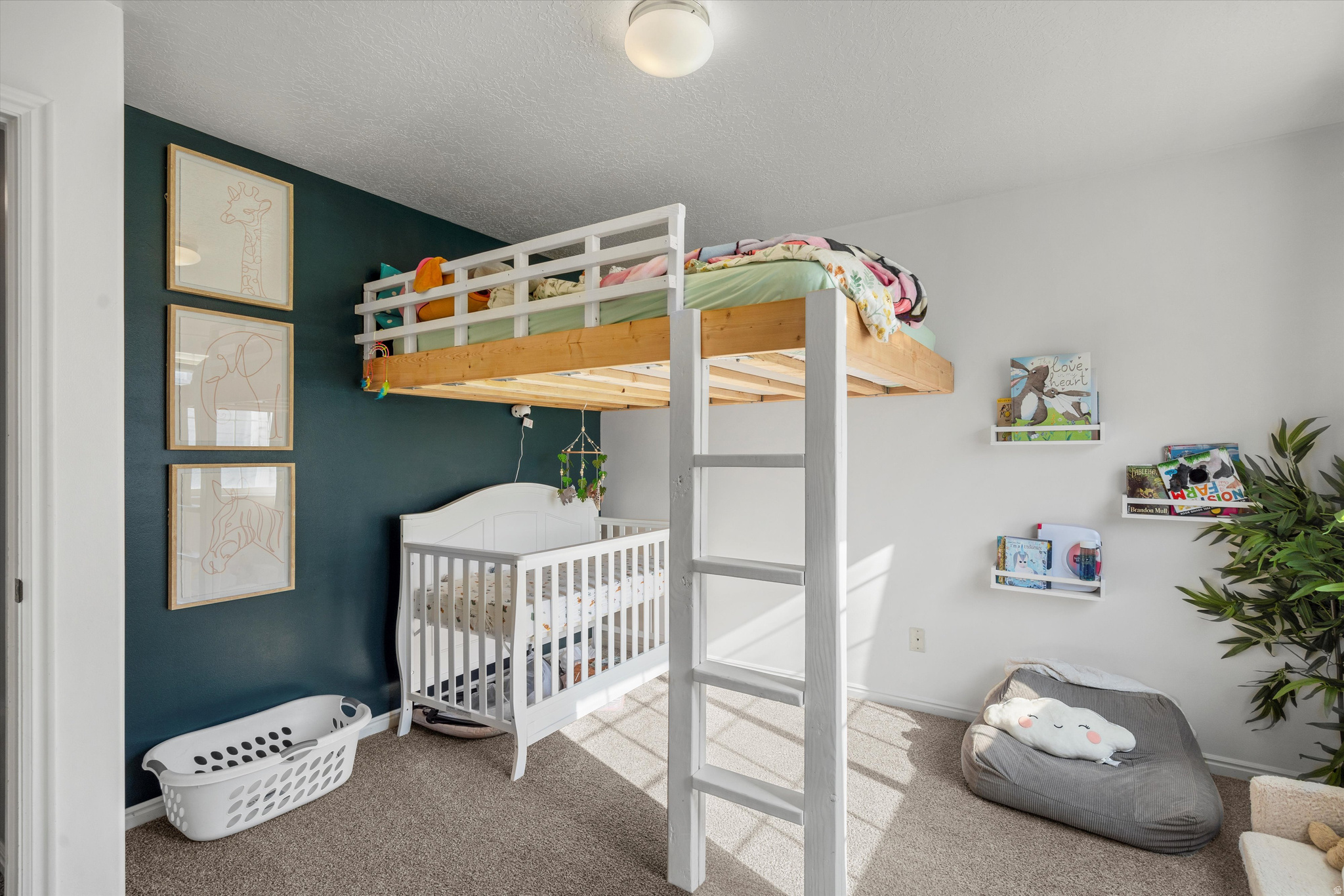 RIVERVIEW - Residential