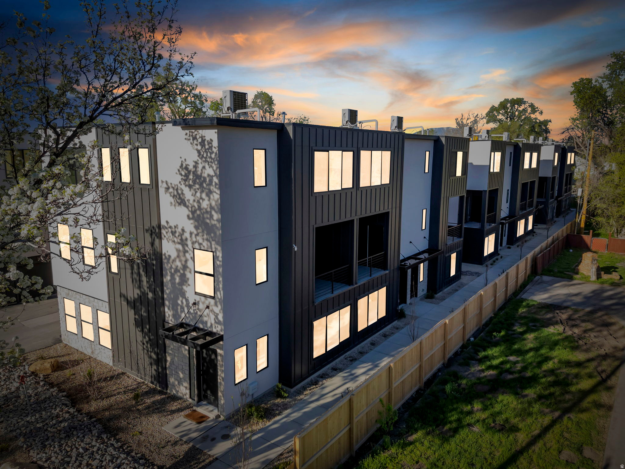 RESIDENCES ON 9TH - Residential