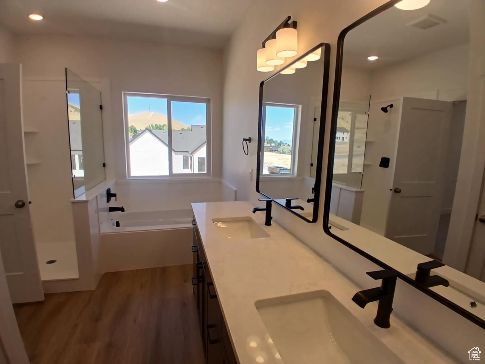 JUNIPER TRAILS - Residential