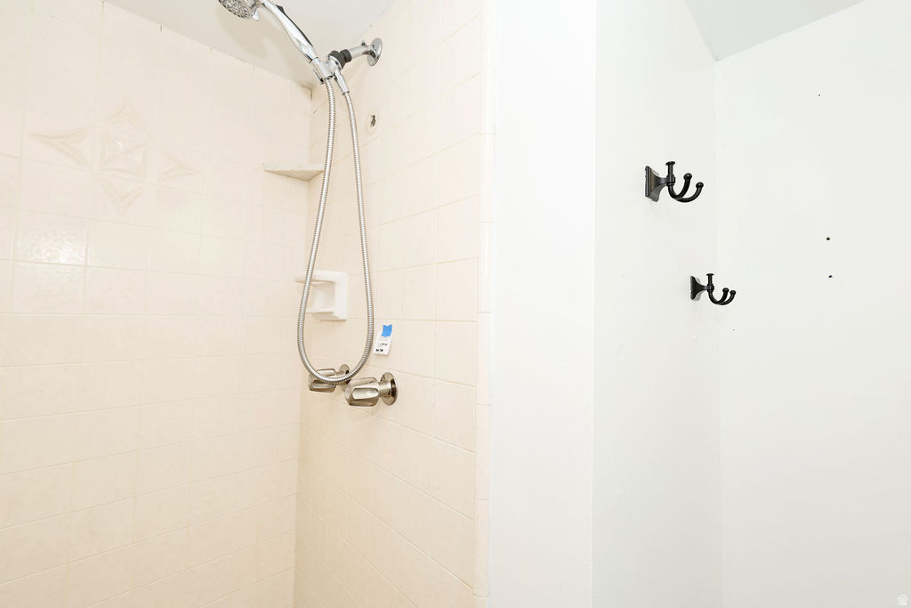 COLONIAL PARK - Residential