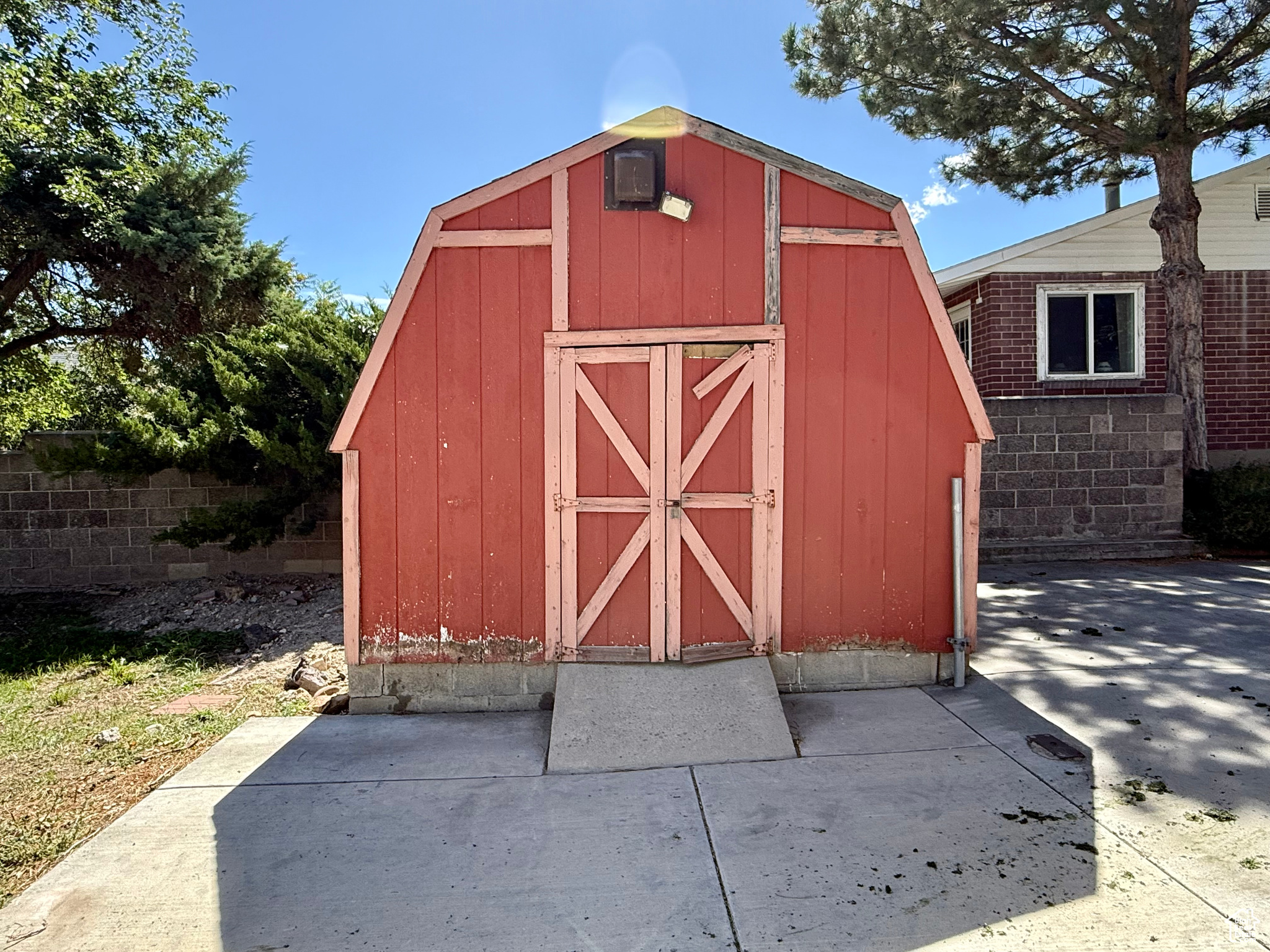 OQUIRRH HILLS - Residential