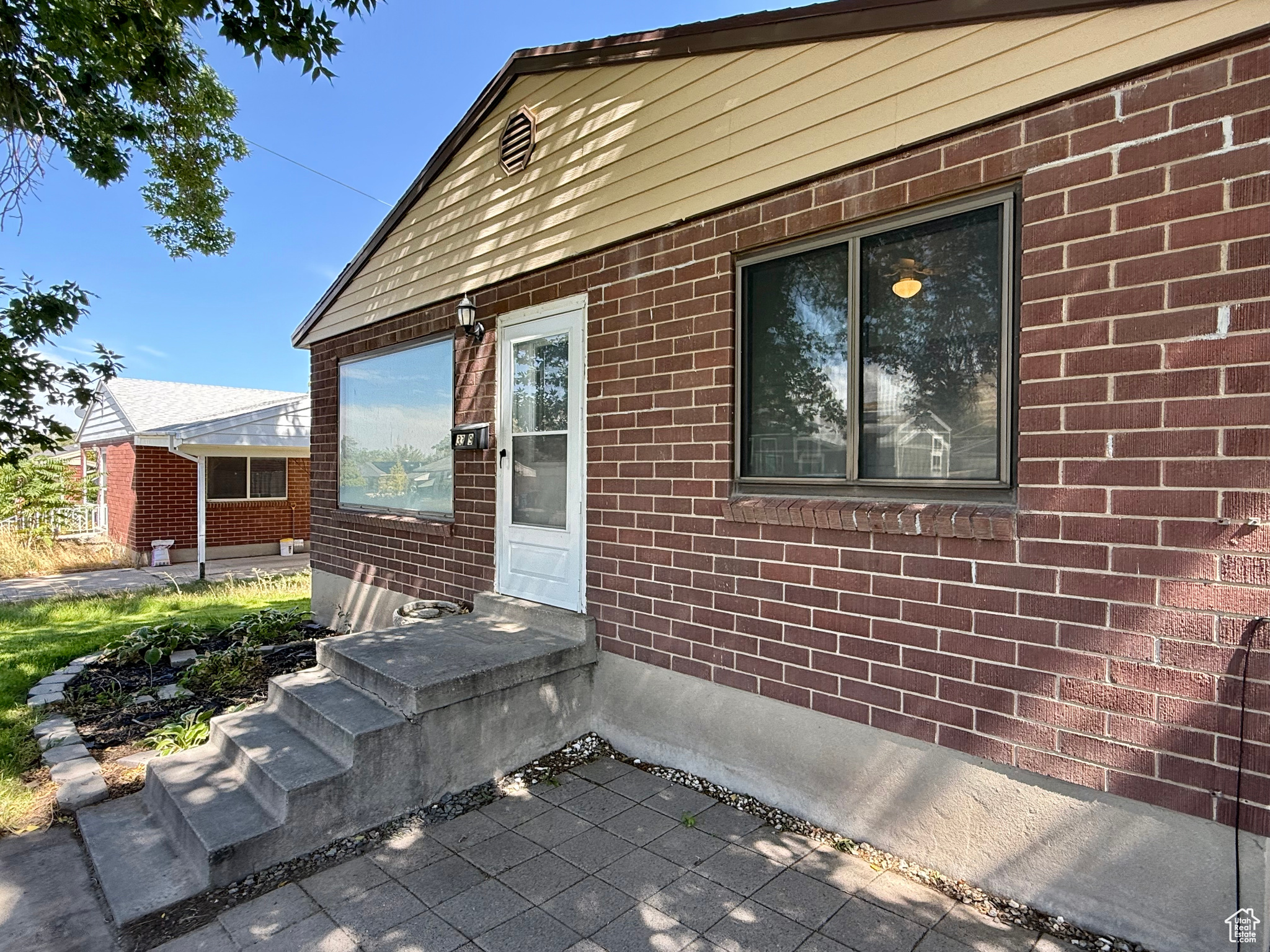 OQUIRRH HILLS - Residential