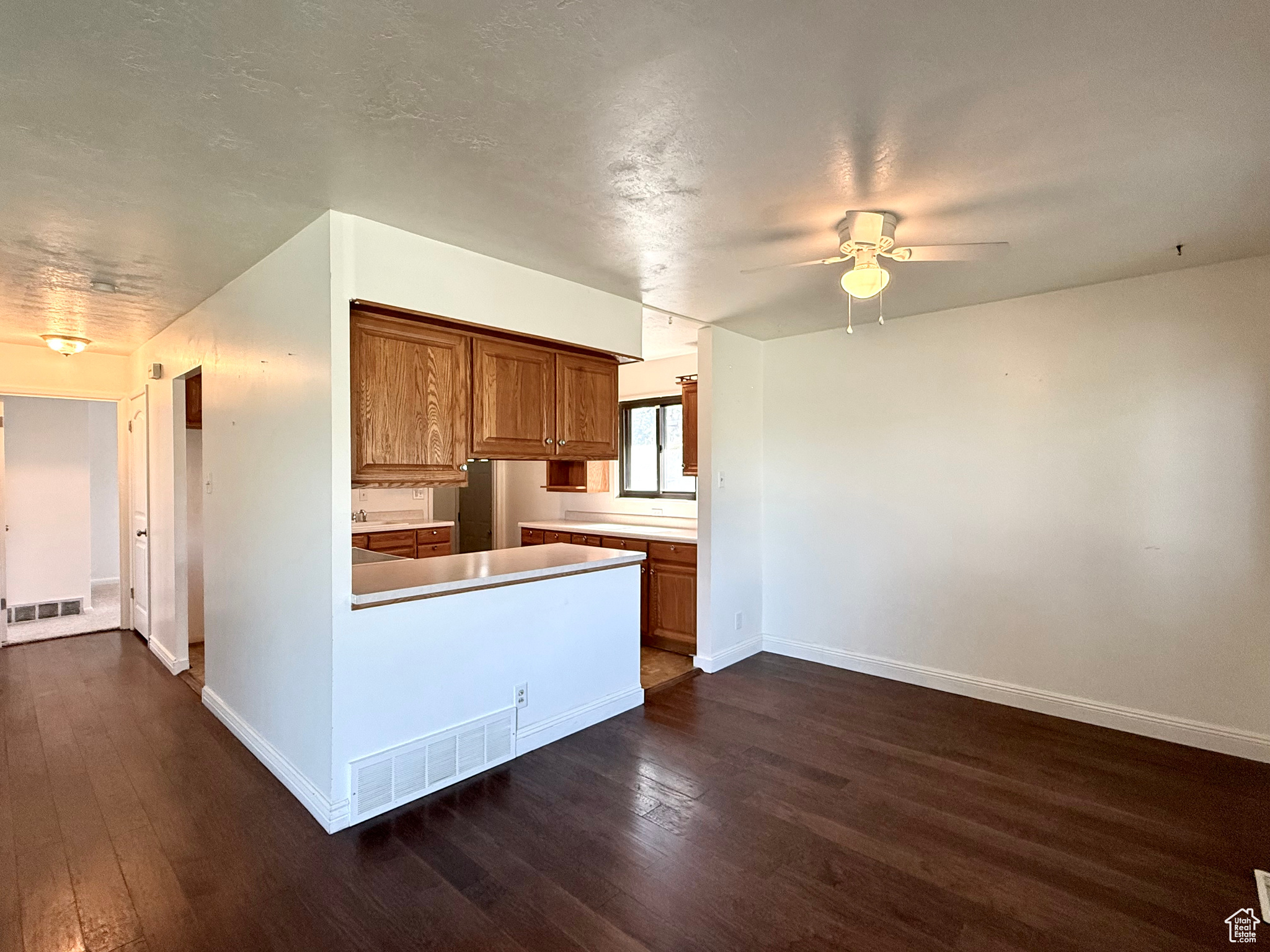 OQUIRRH HILLS - Residential