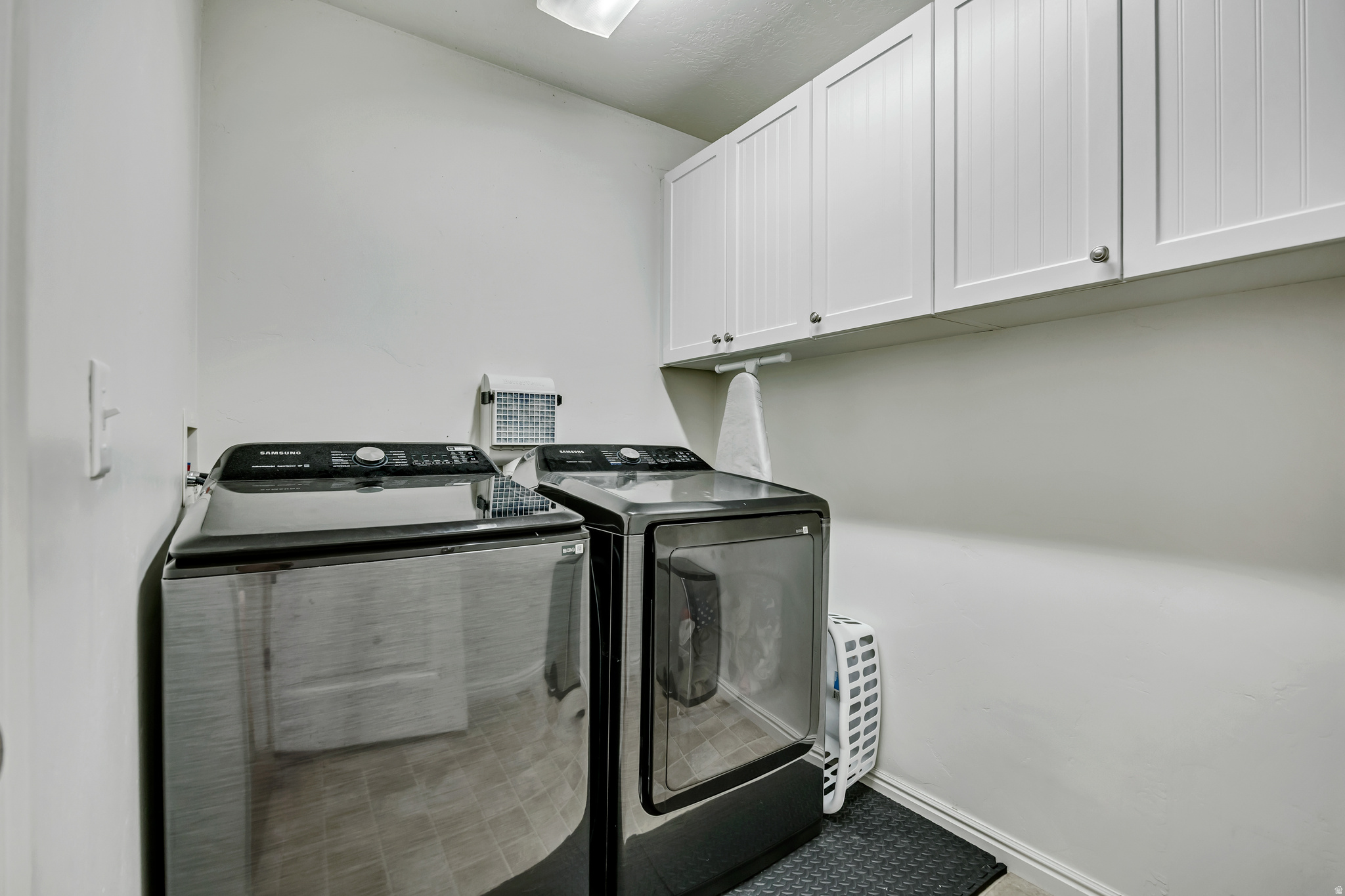 DAYBREAK - Residential