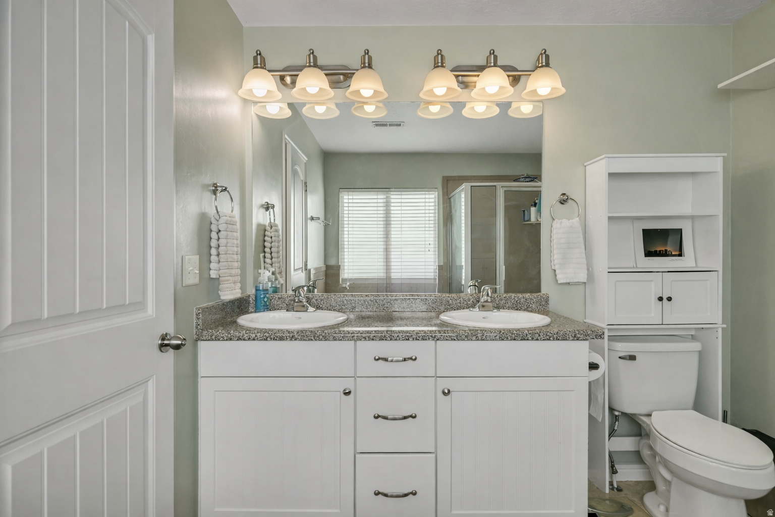 DAYBREAK - Residential