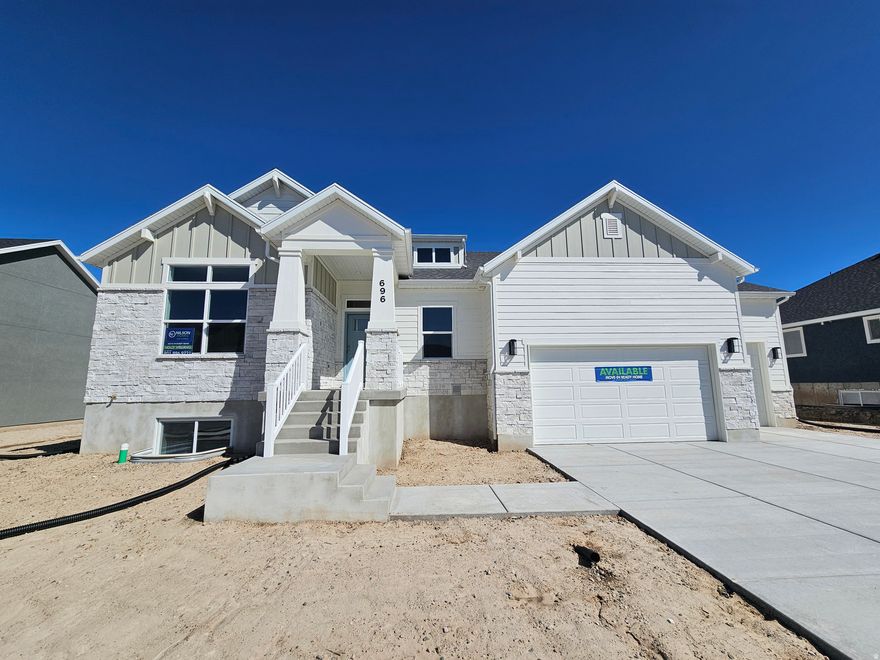 Welcome home to craftsman charm at its finest-this beautiful five-bedroom, fully finished retreat offers a grand gathering space made for sweet tea and stories, a gourmet kitchen fit for Sunday suppers, a generously sized second bedroom, abundant storage, and breathtaking mountain views that feel like a daily blessing. Over $17,000 in lender incentives available.