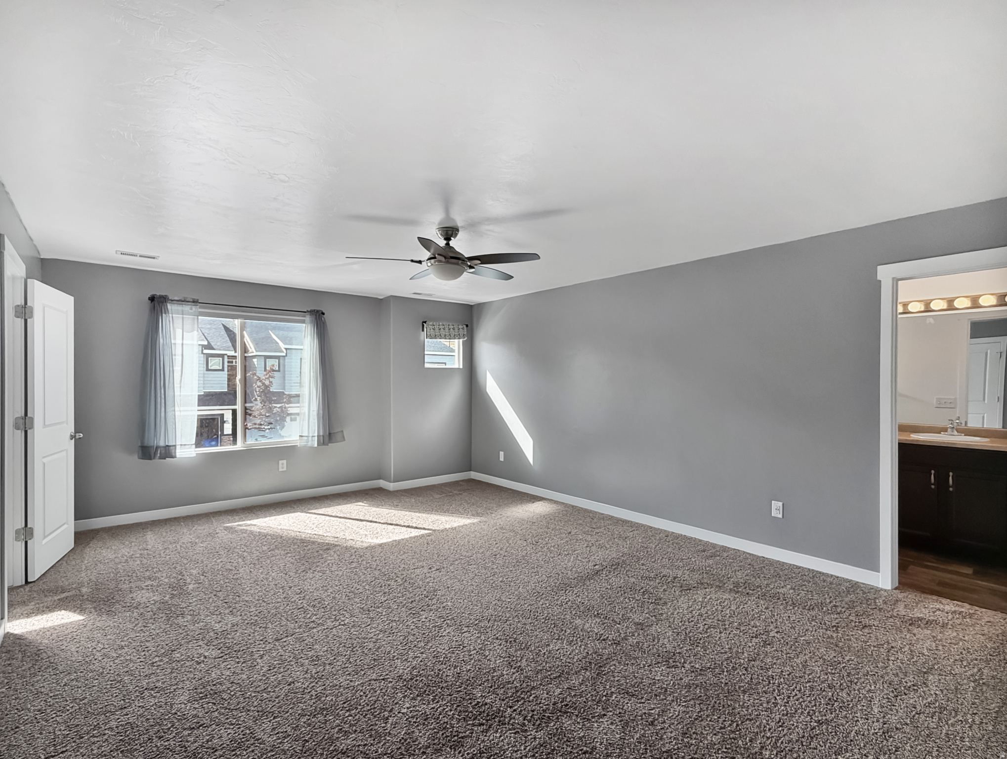 INDEPENDENCE - Residential