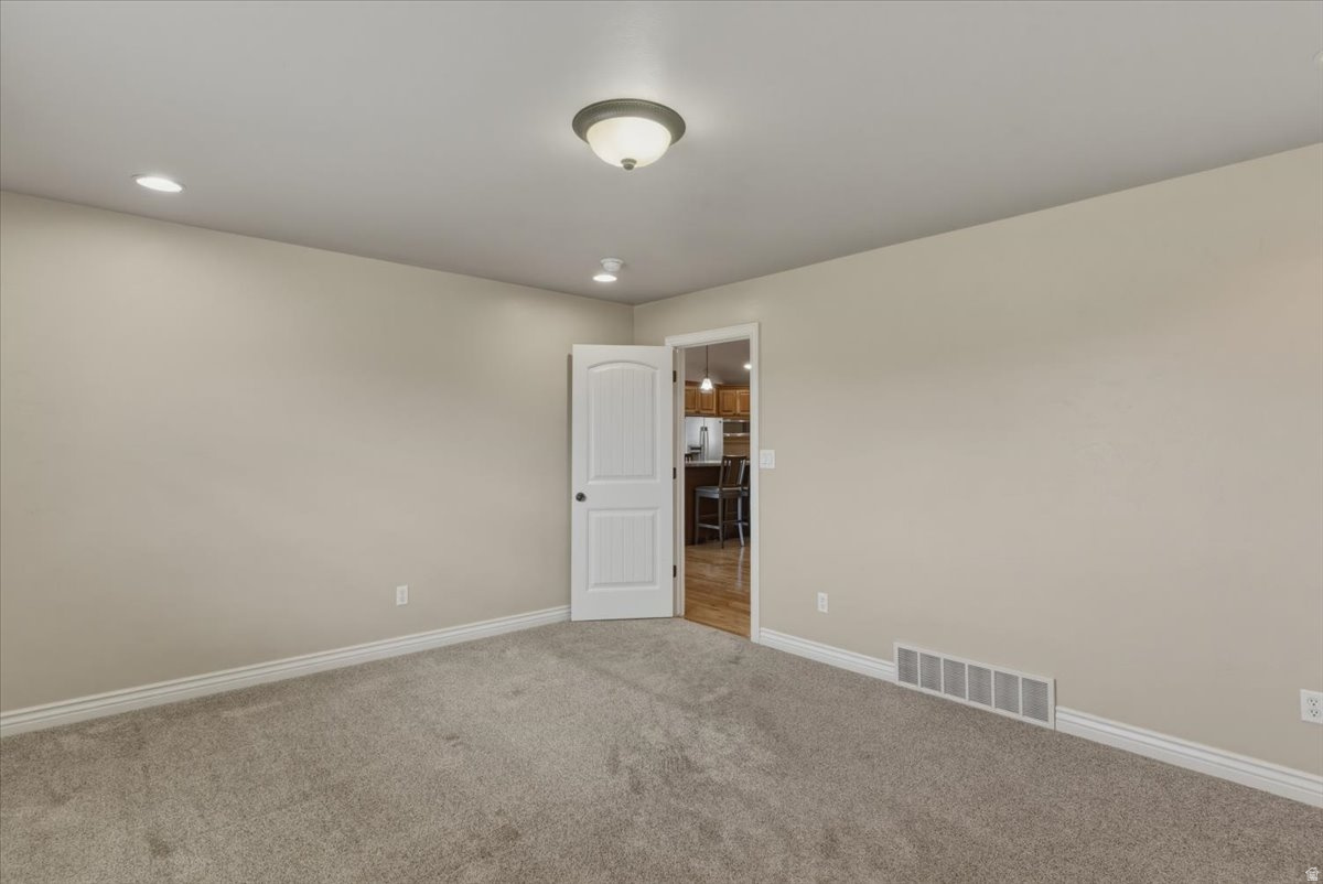 ELM TREE PARK - Residential