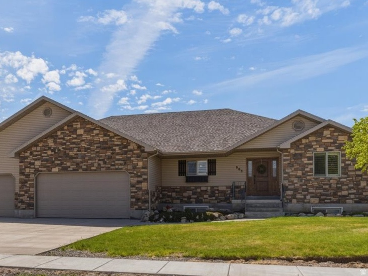 ELM TREE PARK - Residential