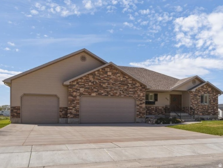 ELM TREE PARK - Residential