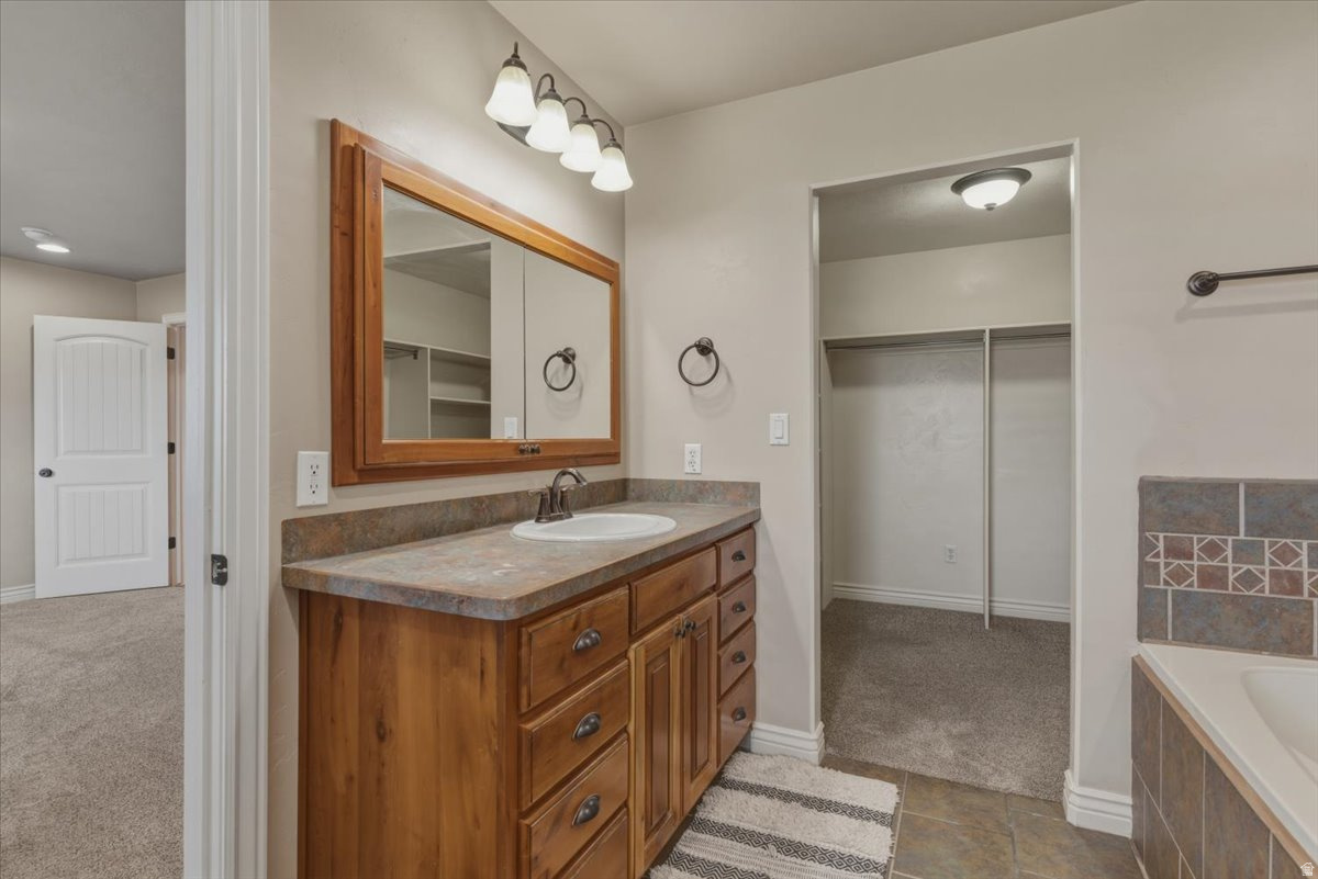 ELM TREE PARK - Residential