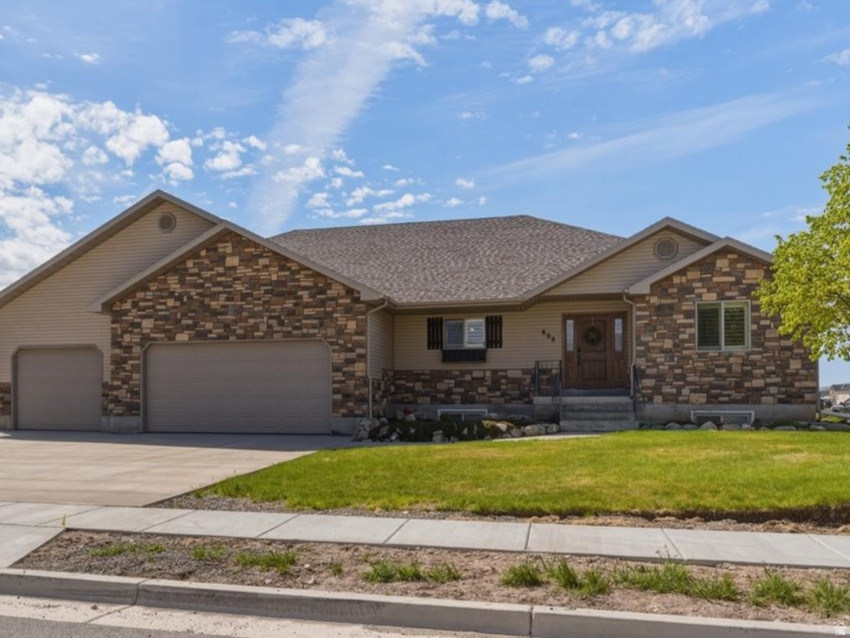 ELM TREE PARK - Residential