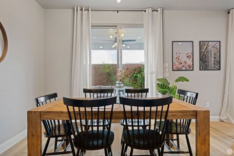 Tiny photo for 262 LADERA DR, Washington, UT 84780 (MLS # 2117817)