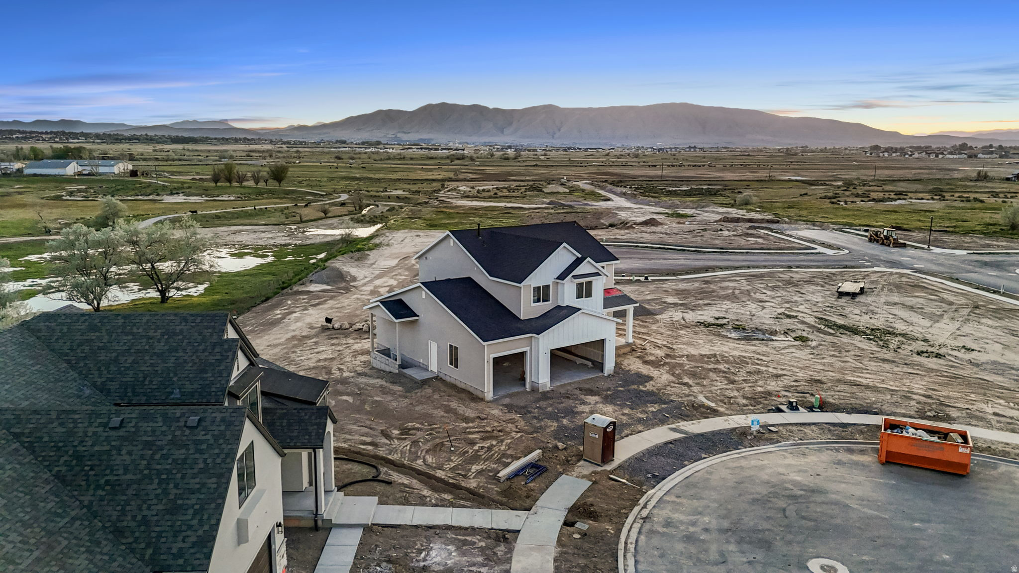 DAVIS FARMS - Residential