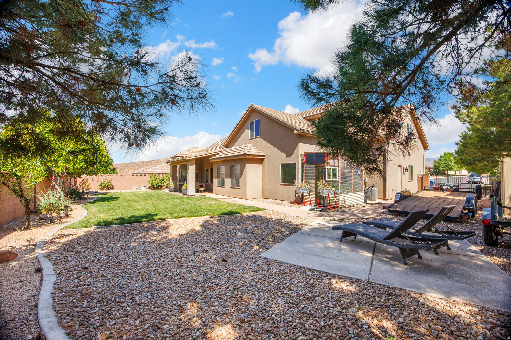 HIGH CHAPARRAL AT THE WASHINGTON BENCH - Residential