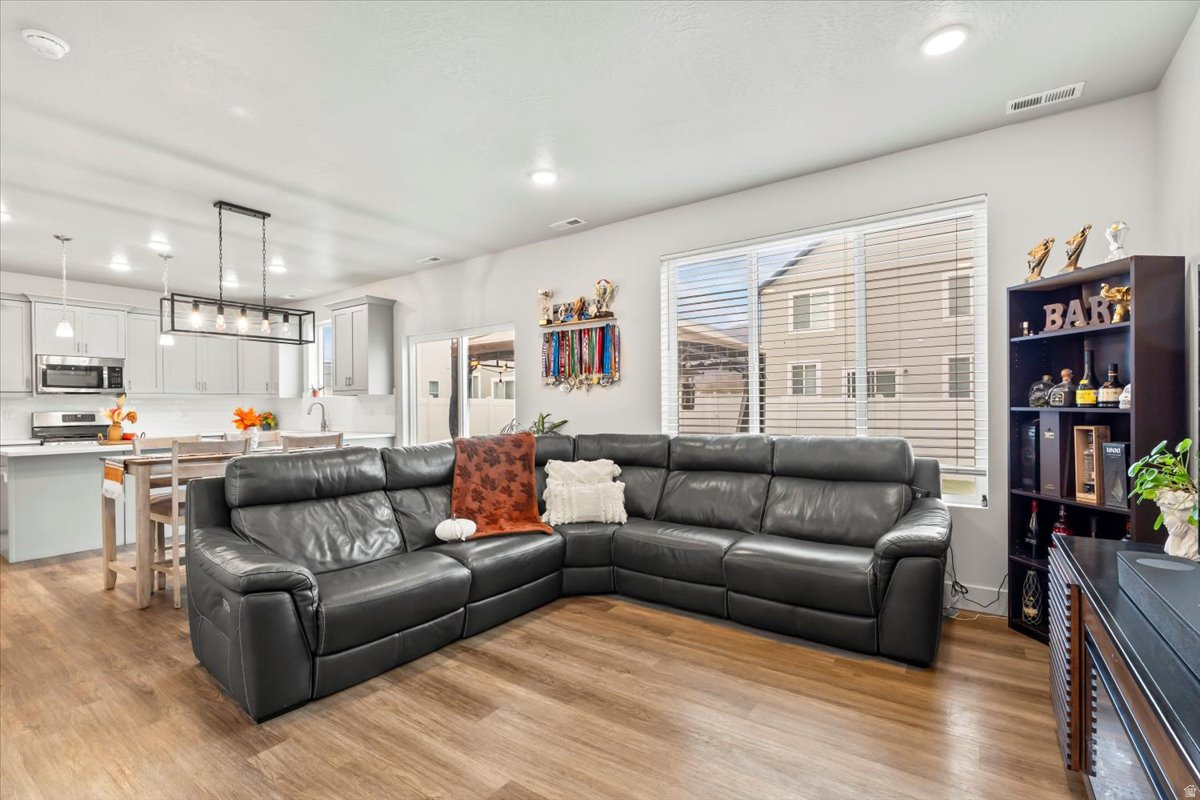 ESTATES AT FENN FARM - Residential