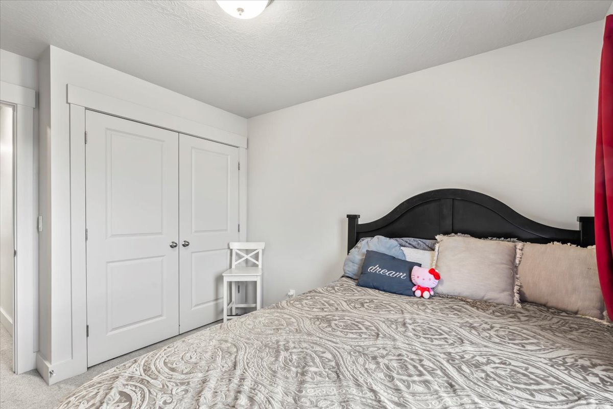 ESTATES AT FENN FARM - Residential