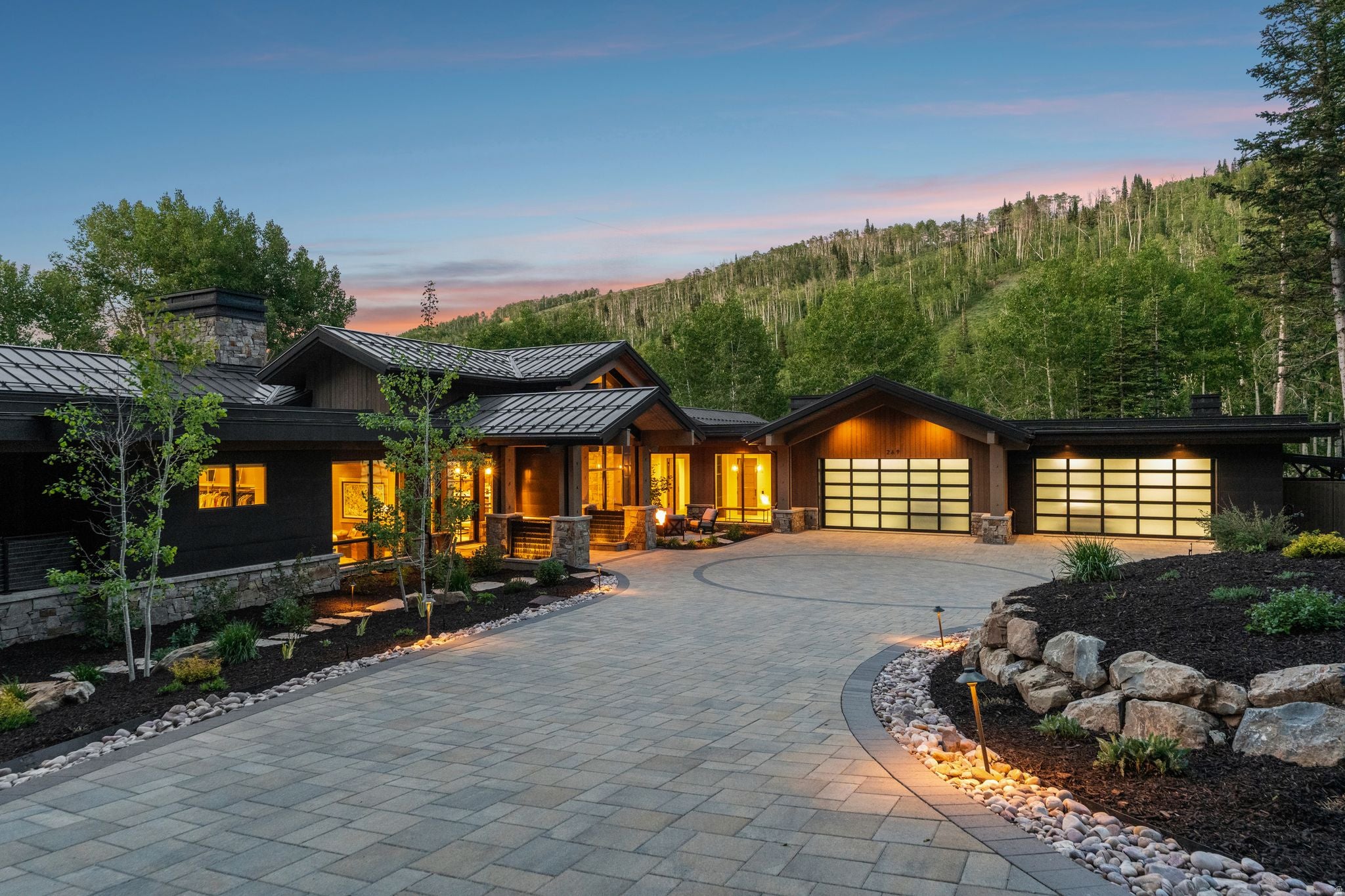 269 WHITE PINE CANYON RD
