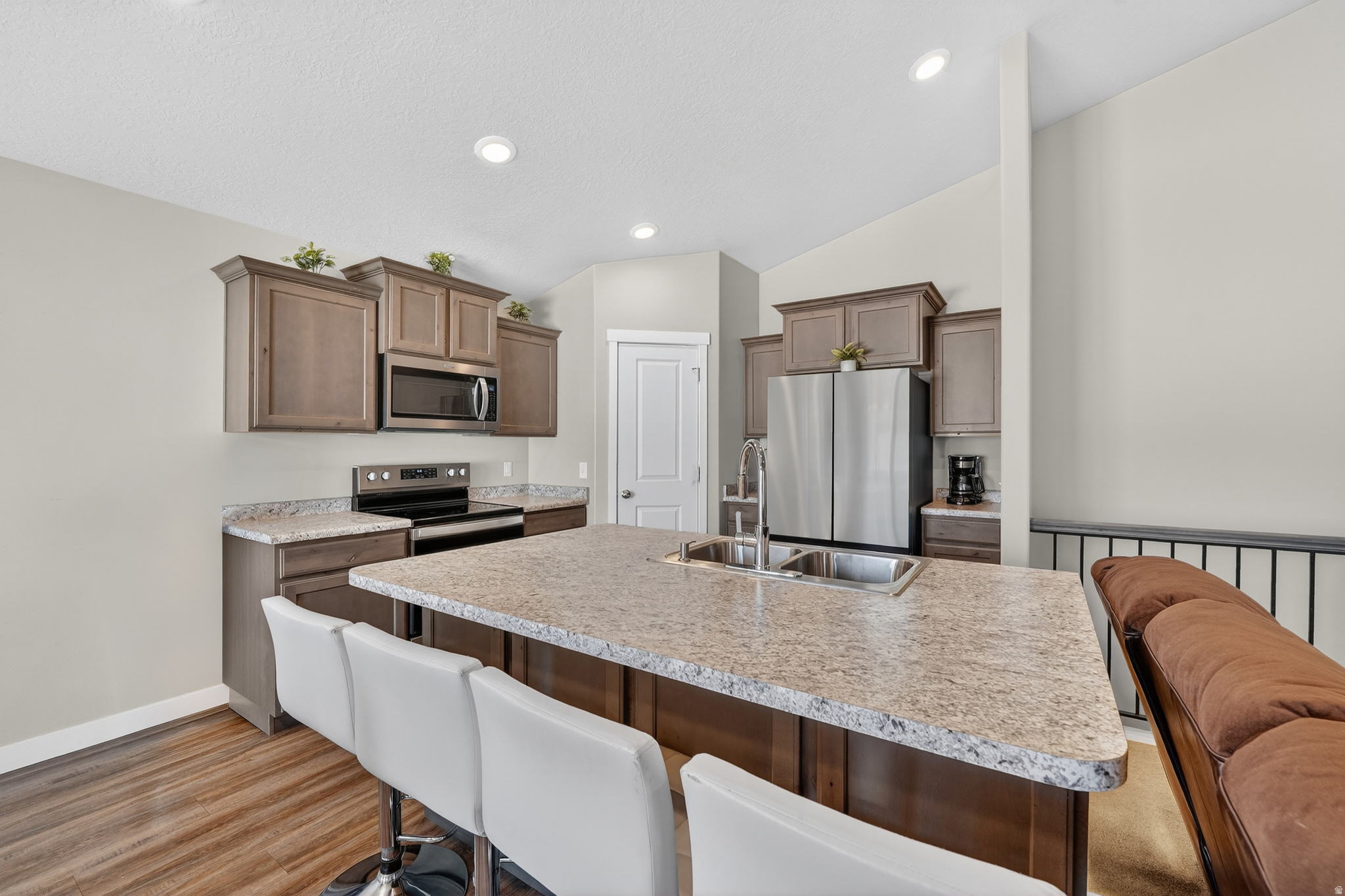 SUNSET ESTATES - Residential