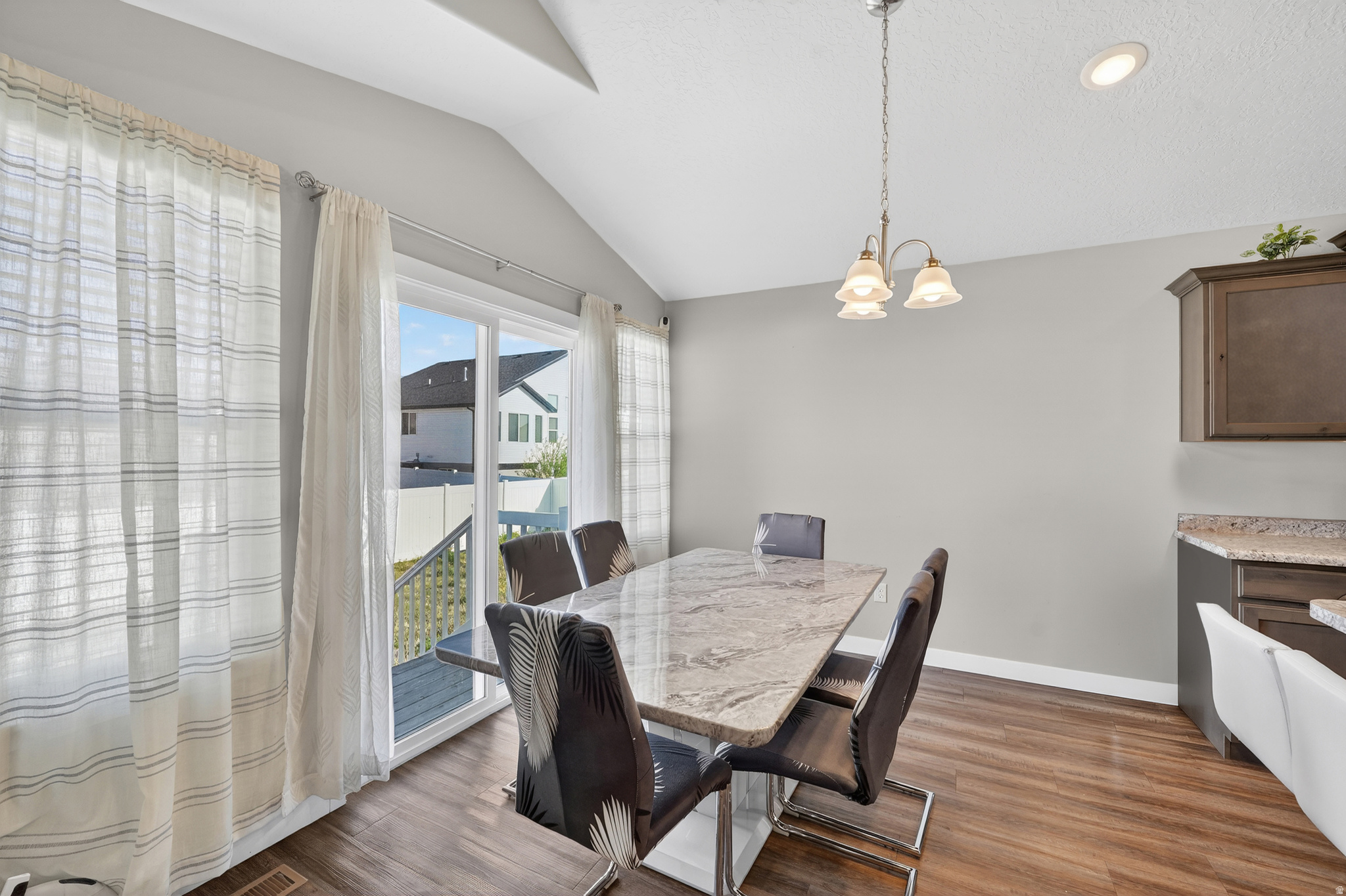 SUNSET ESTATES - Residential