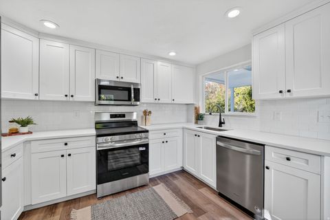 Tiny photo for 3123 S 2300 E, Millcreek, UT 84109 (MLS # 2120593)