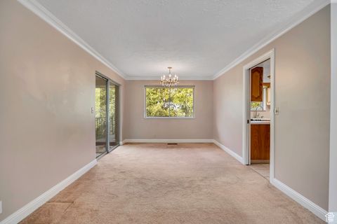 Tiny photo for 2506 GREEN OAKS DR, Bountiful, UT 84010 (MLS # 2113526)