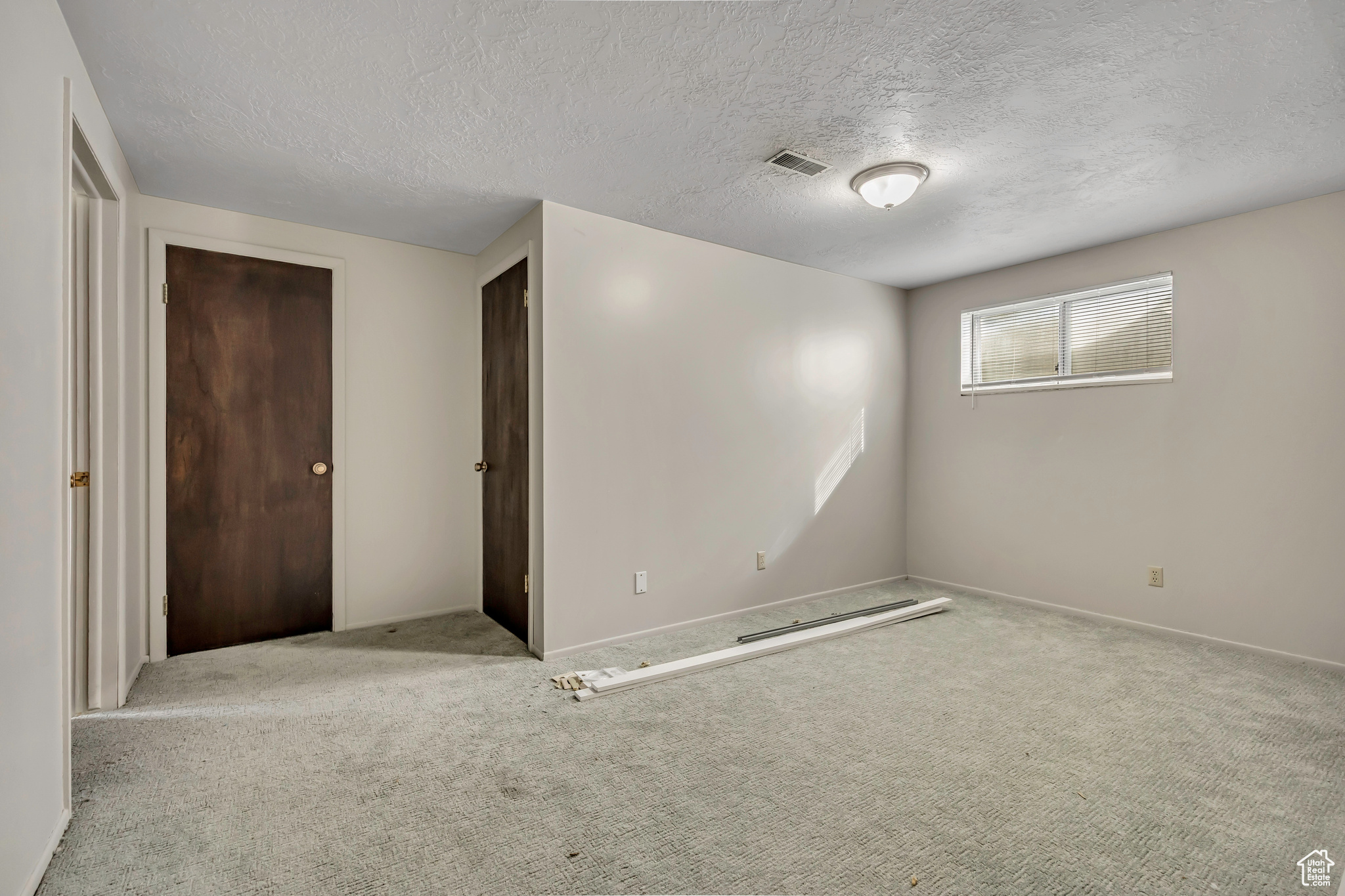 OAKRIDGE MANOR - Residential