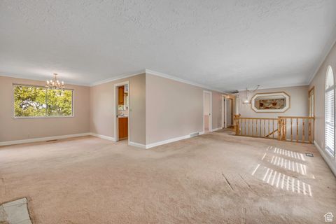 Tiny photo for 2506 GREEN OAKS DR, Bountiful, UT 84010 (MLS # 2113526)