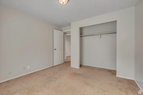 Tiny photo for 2506 GREEN OAKS DR, Bountiful, UT 84010 (MLS # 2113526)