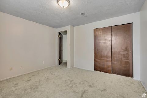 Tiny photo for 2506 GREEN OAKS DR, Bountiful, UT 84010 (MLS # 2113526)
