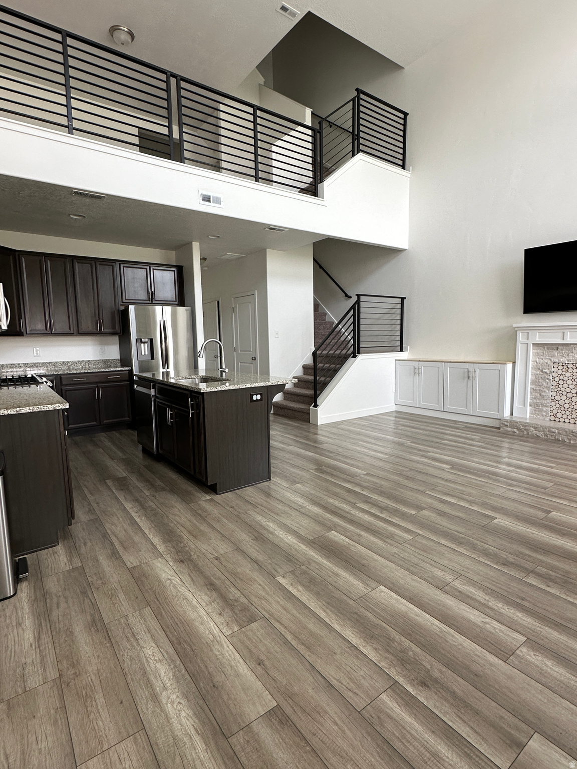 SALT POINT LEGACY - Residential