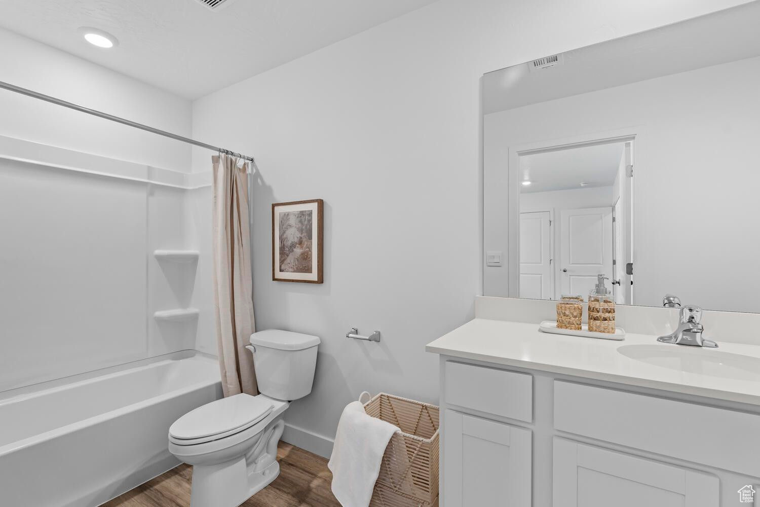 OLD SORREL TOWNHOMES - Residential
