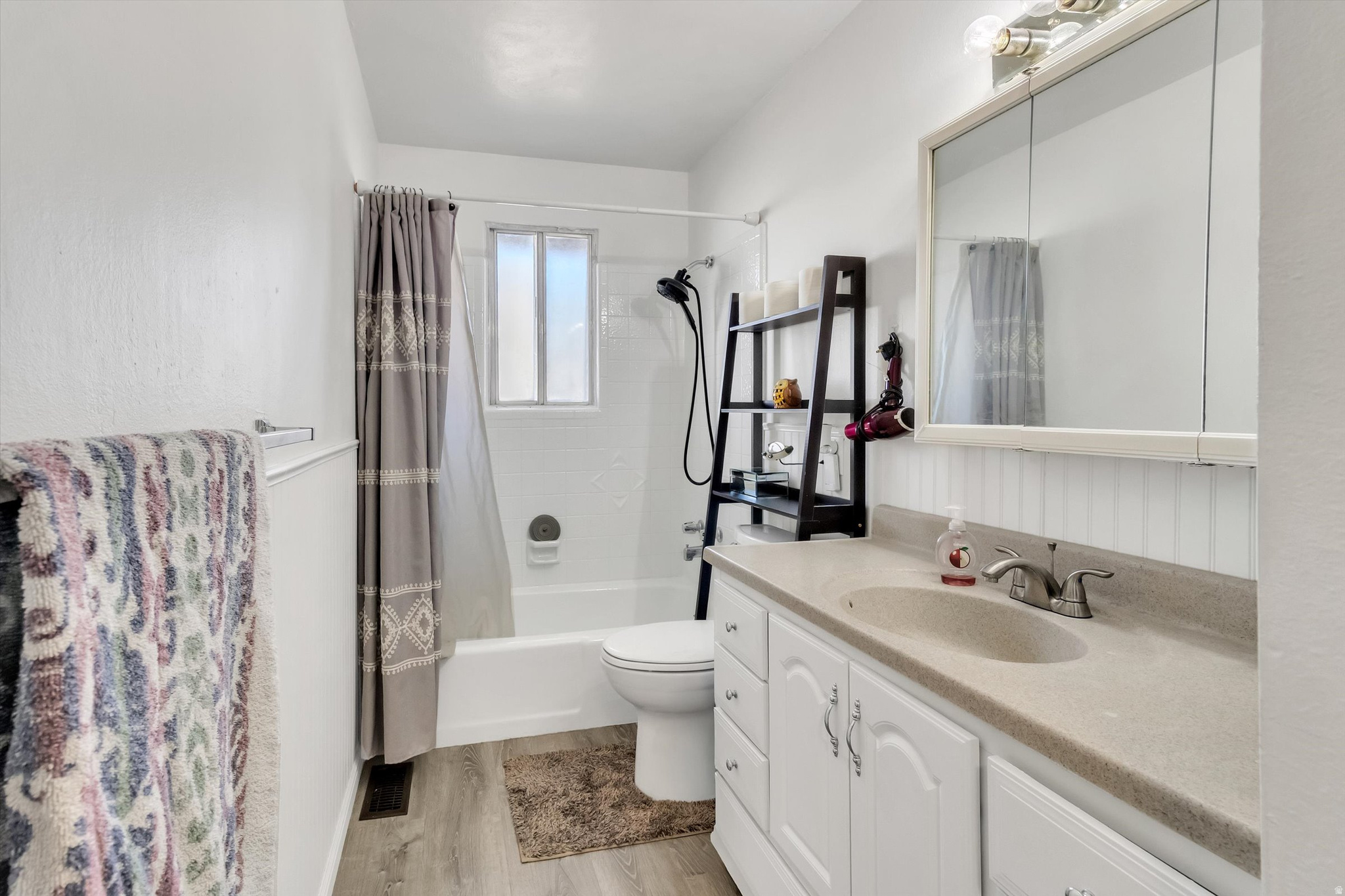 PEBBLE CREEK ESTATES - Residential