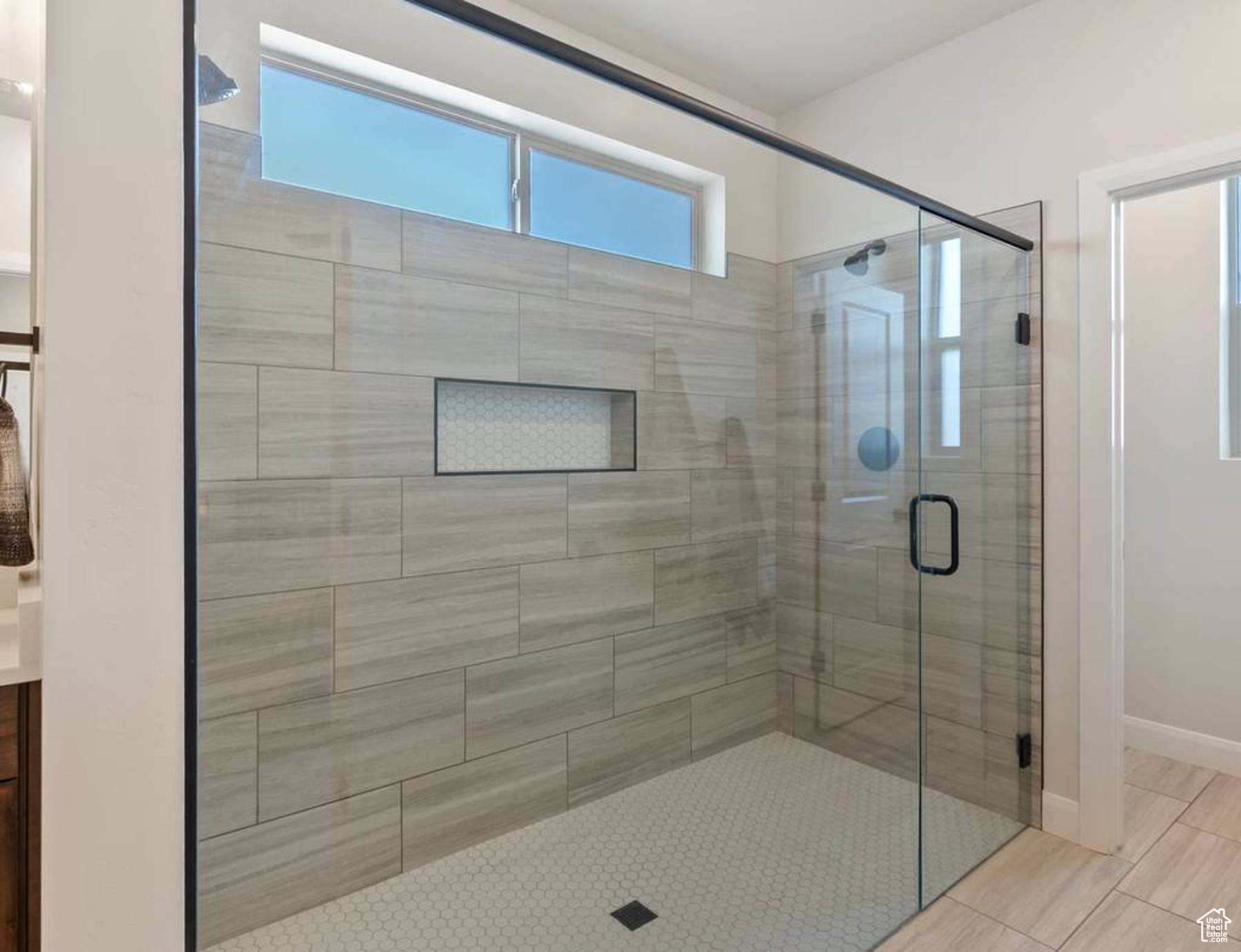 WARNER GATEWAY - Residential