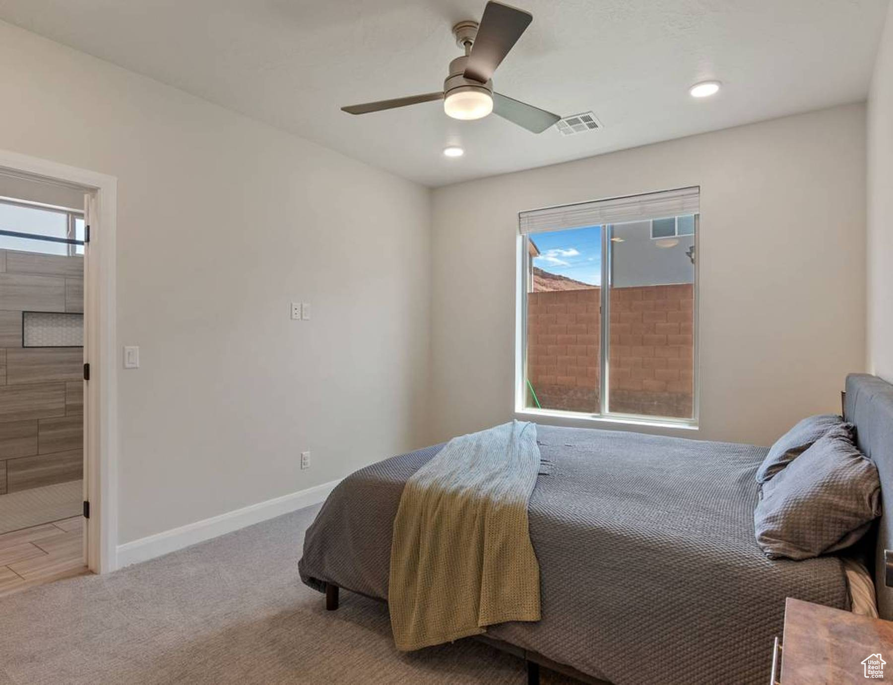 WARNER GATEWAY - Residential