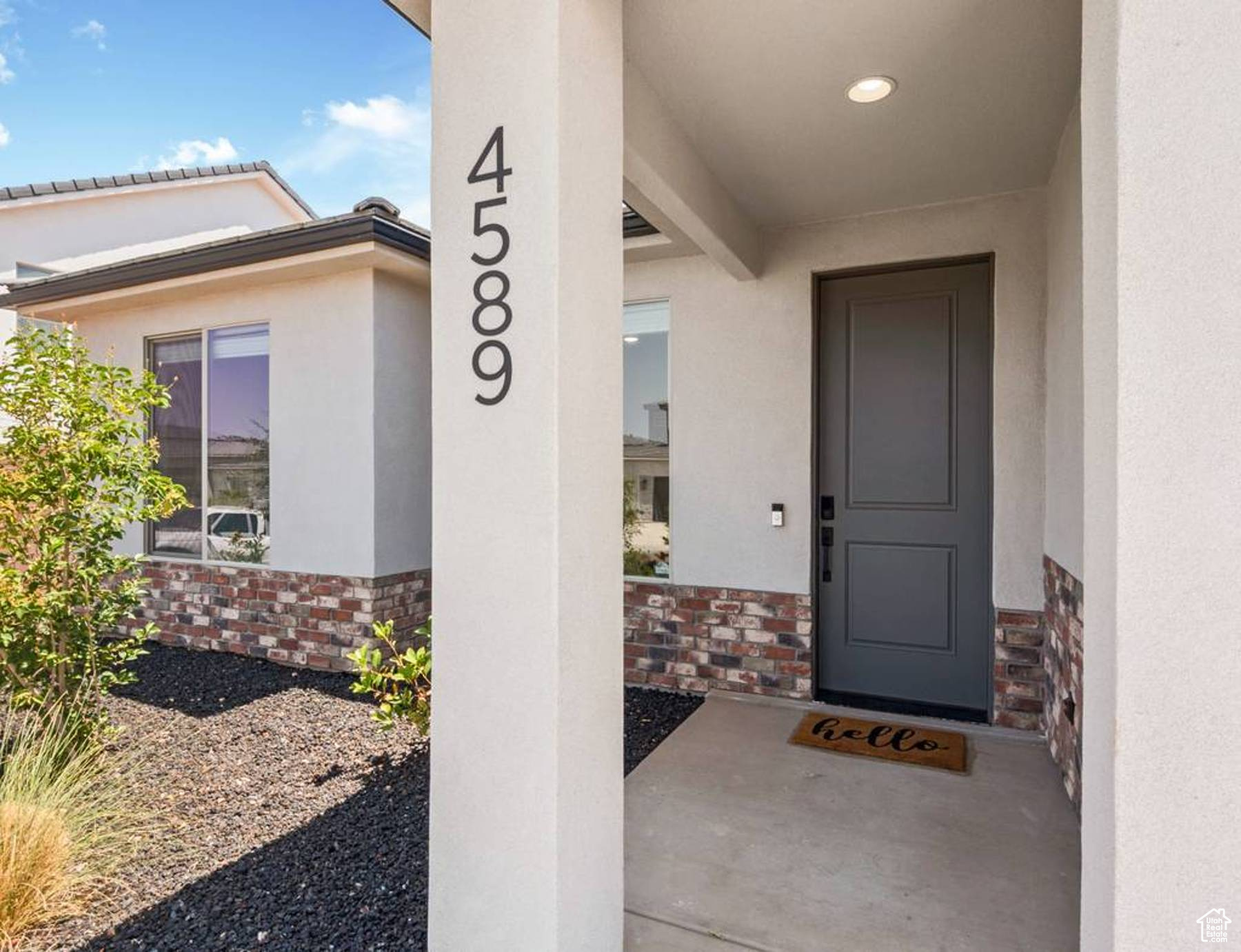 WARNER GATEWAY - Residential